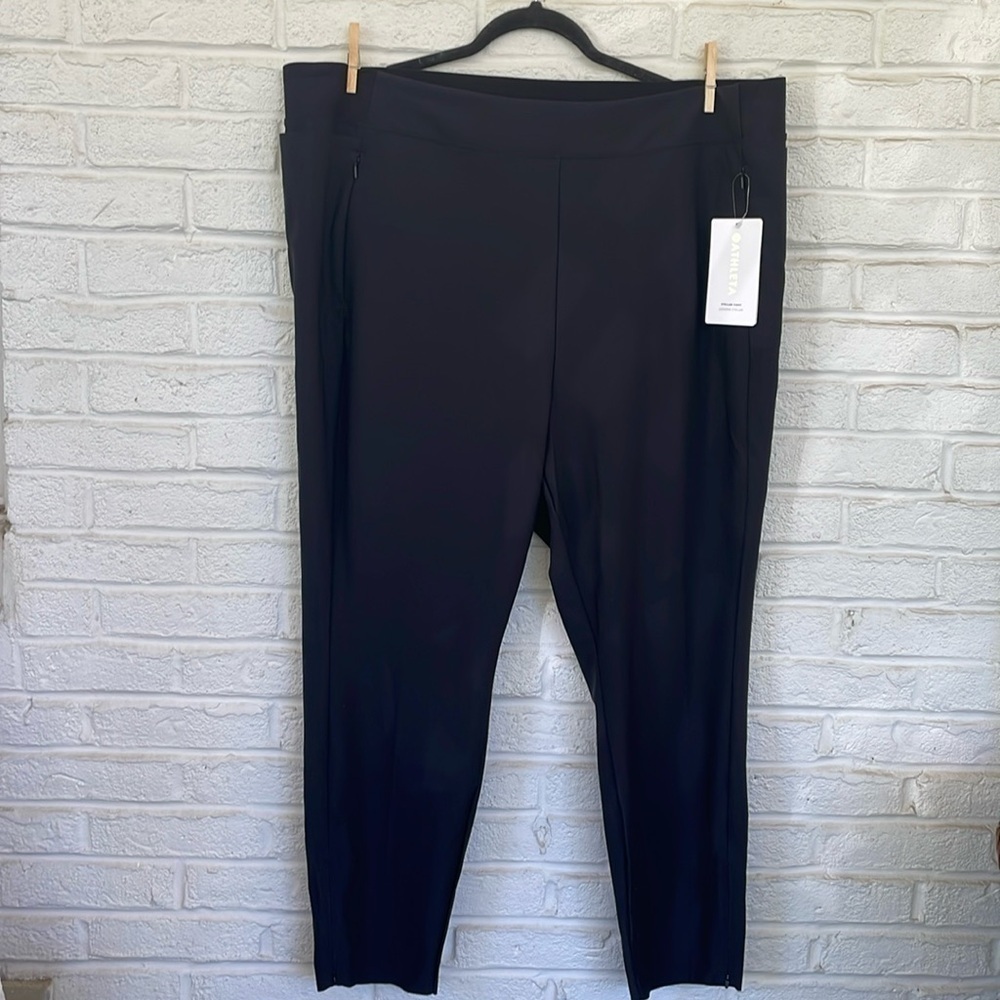 NWT Athleta Black Stellar Tight Leggings